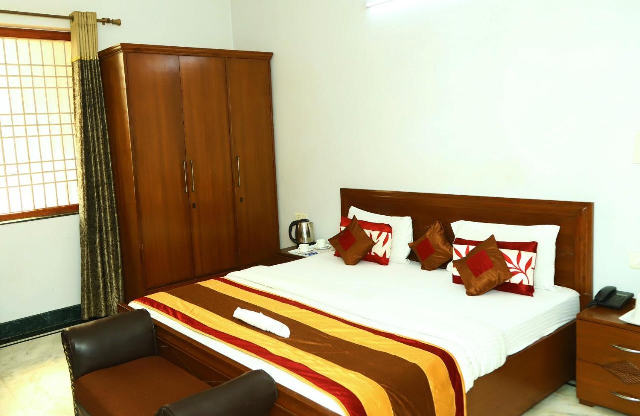 Angel Nri B&B Greater Noida Ngoại thất bức ảnh