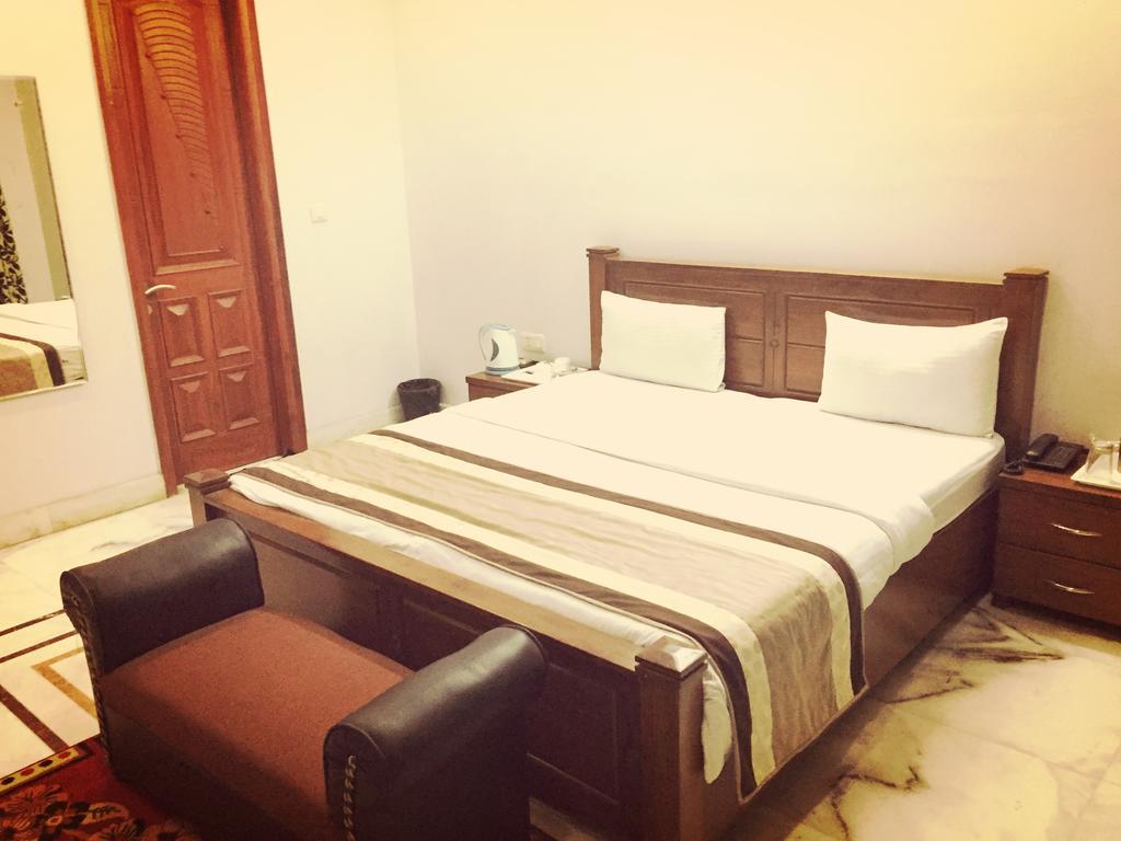 Angel Nri B&B Greater Noida Ngoại thất bức ảnh