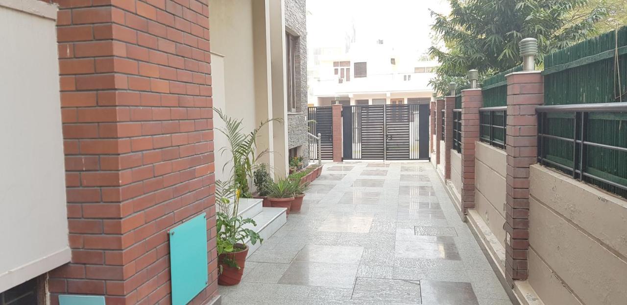 Angel Nri B&B Greater Noida Ngoại thất bức ảnh