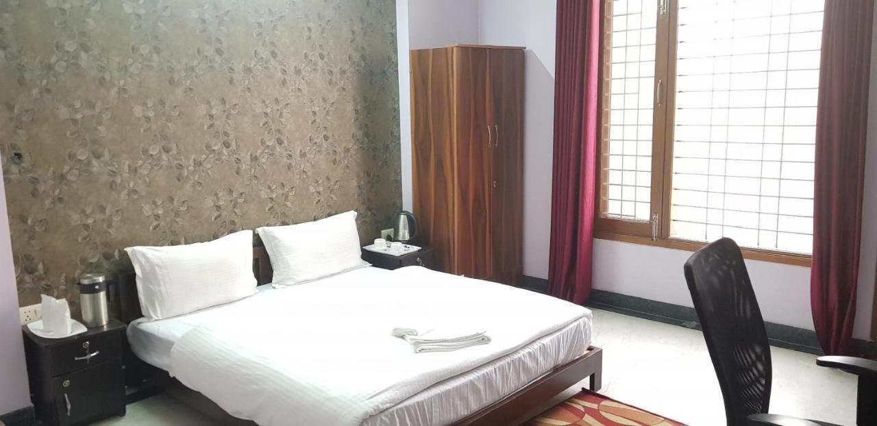Angel Nri B&B Greater Noida Ngoại thất bức ảnh